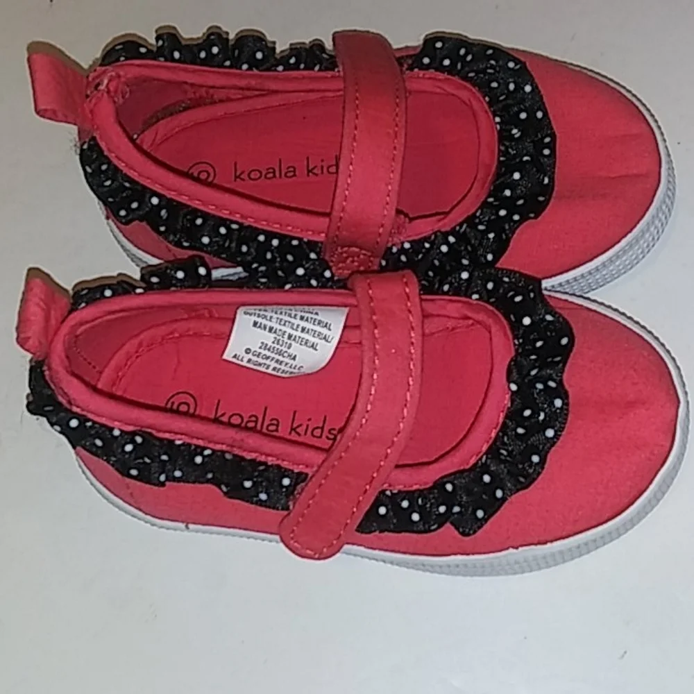 Koala kids Mary Jane Sneaks Baby Girl Size 5